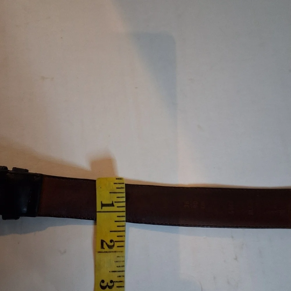 Coach Vintage Black Leather Belt with Gold-Tone Buckle 36